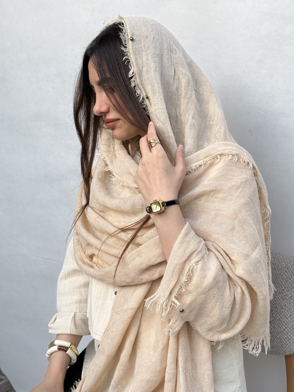 شال کنفی دور ریشه مهره دار