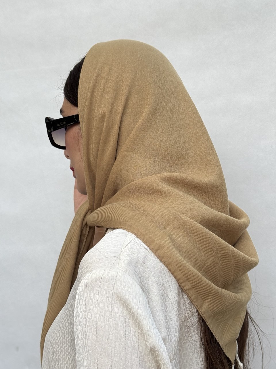 روسری ساده نخی زنانه گیزمه