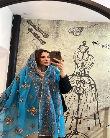 شال هندی نیلی